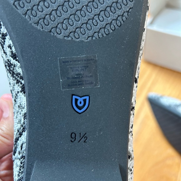 Rothy’s. Almond Loafer. Python. Size 9.5 - Picture 3 of 3